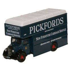 Bedford Pantechnicon "Pickfords"