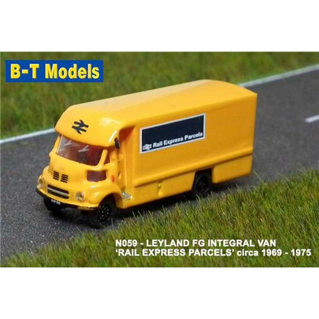 Leyland FG Integral Van - Rail Express Par