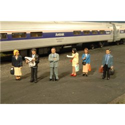 O Scale Standing Platform Passengers(6) Three Men Three Women by Bachmann