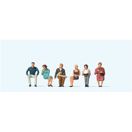 High Quality OO Scale - Seated People (6) 