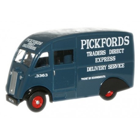 Commer Q25 Van Pickfords
