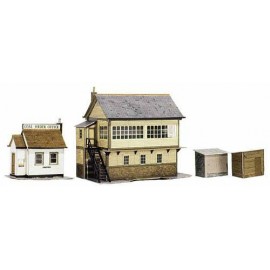 Signal Box, Office and Huts (4 buildings) H. max: 120mm - Card Kit