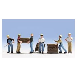 Workers with Pallets (6)