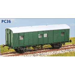  Southern Railway (ex SECR) PMV Parcels Van - OO plastic kit