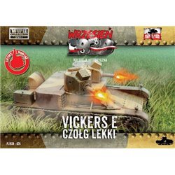 Vickers E Double Turret - 1/72 Plastic model kit