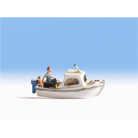 Noch 37822 N Gauge Fishing Boat With Figures