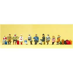 Seated Passengers Winter Clothes (11) Exclusive Figure Set