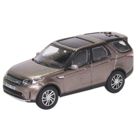 Land Rover Discovery 5 New Silver
