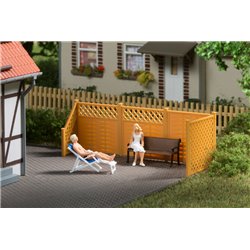 HO Privacy fence with posts