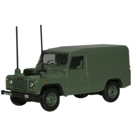 Land Rover Defender Military