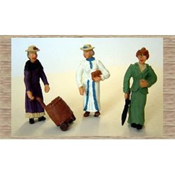 3 x Victorian/Edwardian standing/shopping (O scale 1/43rd)
