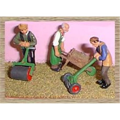 Gardeners, Lawnmower/Barrow/lawnroller (O scale 1/43rd)