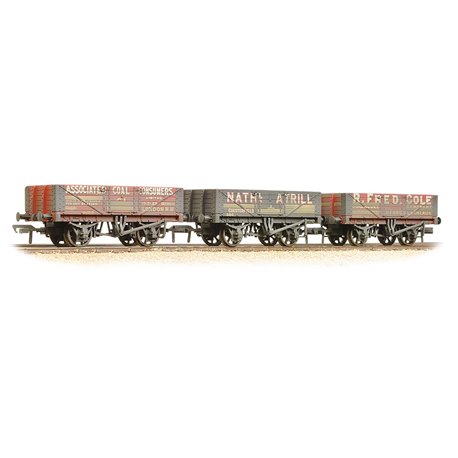 Coal Trader’ Pack 5 Plank Wagons - Weathered