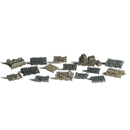 Assorted Skids - N scale (15 pieces)