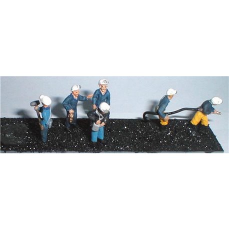 Painted 6 assorted miners/ underground workers (OO Scale 1 /76th)