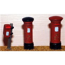 Painted - 3 Assorted Pillar Boxes (OOScale 1 /76th)