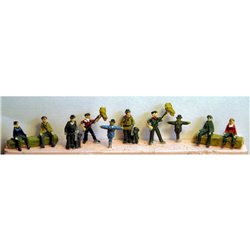 Painted Farm figures- 5 Assorted (N Scale 1/148th)
