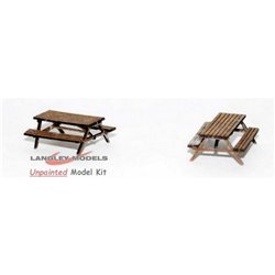 L49 pair wooden pub tables/benches Unpainted Kit O Scale 1:43