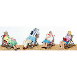 4 deckchairs with figures - Unpainted
