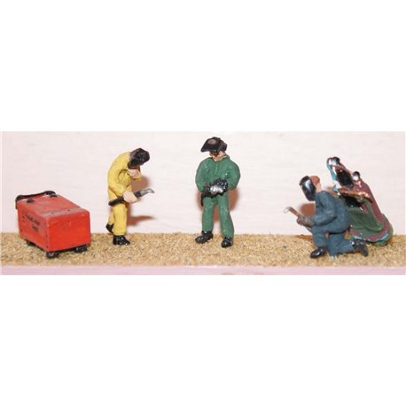 Painted Welding Figures and Equipment (OOScale 1/76th)