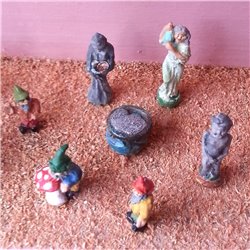 Gnomes, Statues & garden ornaments - Unpainted