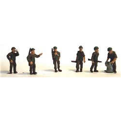 6 x WW2 Army Figures in relaxed poses (OO scale 1/76th) - Unpainted
