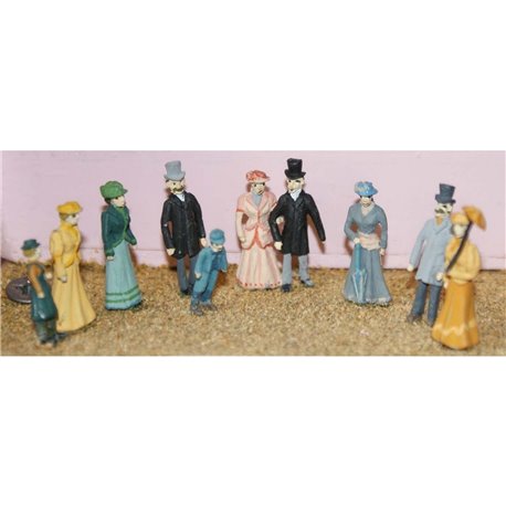 10 Victorian/Edwardian Upper Class Figures - Unpainted