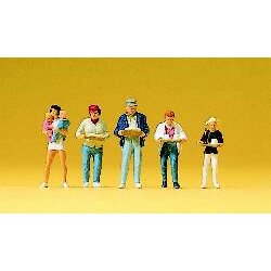 At the Canteen (5) Exclusive Figure Set