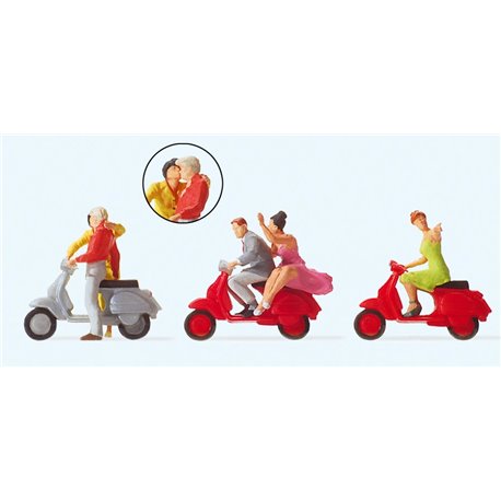 Vespa Riders (3) Exclusive Figure Set