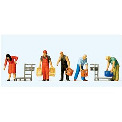 At the Drinks Store (5) Exclusive Figure Set