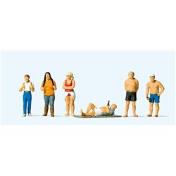 On Vacation (6) Exclusive Figure Set