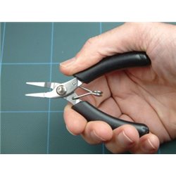4 Inch Micro Pliers: Flat Nose