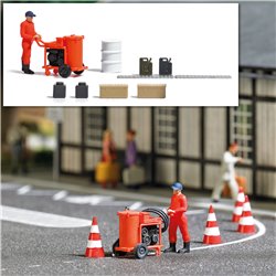 HO Road repair - road marking machine