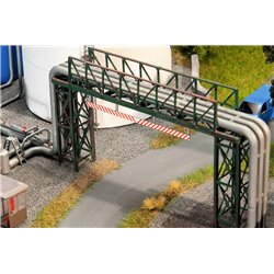 Fordhampton Industrial Gas/liquid pipeline bridge
