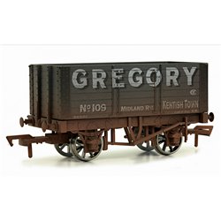 7 Plank Wagon Gregory 9ft wheelbase weathered