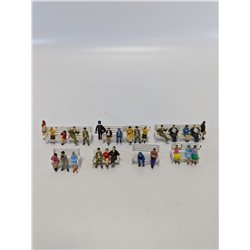 Bundle of 24 Painted Seated Figures on Benches in HO Gauge Used 