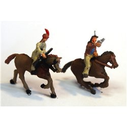 USA5 2 Mounted Indians & rifels/guns Unpainted Kit OO Scale 1:76