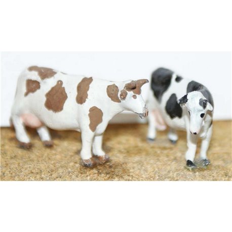 Painted 2 fresian Cows various stances (OO Scale 1/76th)