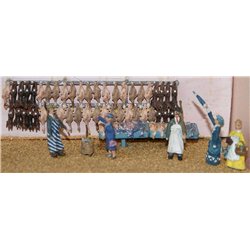 Fishmongers shop fitting & figures (OO Scale 1/76th) - Unpainted