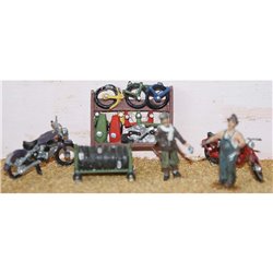 Motor-cycle shop fitting & figures (OO Scale 1/76th) - Unpainted