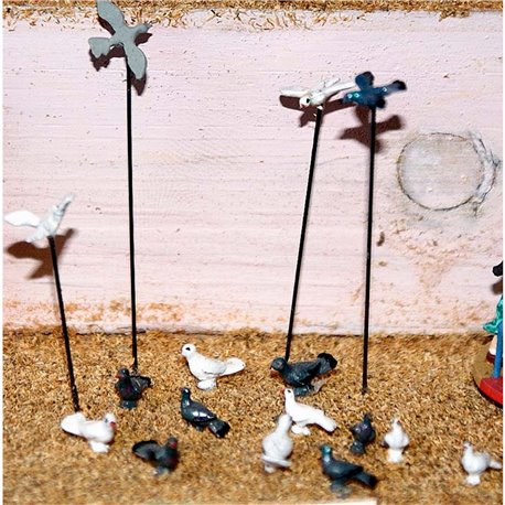10 Assorted Doves & pigeons - Unpainted