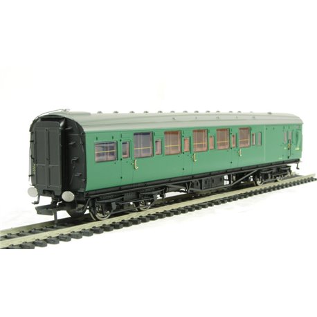 BR Southern green Maunsell 6 compartment 3rd class brake coach S3736S