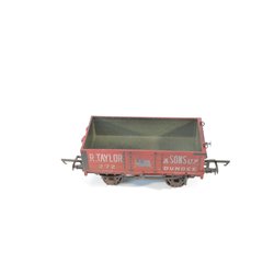 A Set of Three Oxford Rail Wagons a Tank Wagon. Two Open Wagons and a Tank Wagon. OO Gauge USED