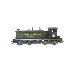 Athearn Union Pacific EMD SW-1500 Cow and Calf Switcher Diesel . HO Gauge USED