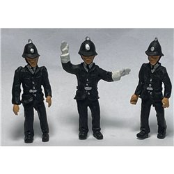 Painted 3 policeman (one traffic) ( O Scale 1/43rd)