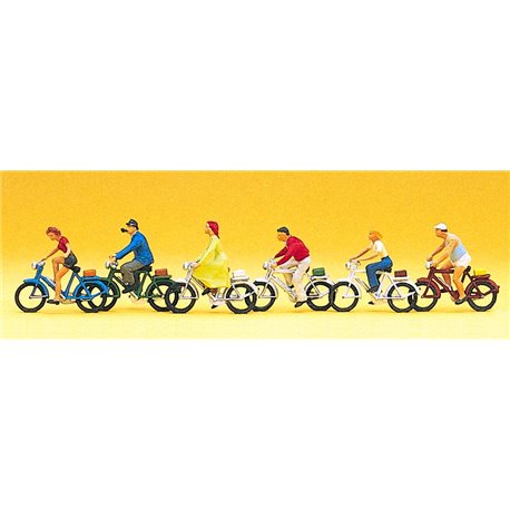 Cyclists (6) Exclusive Figure Set