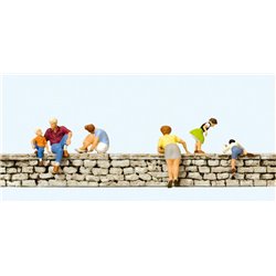 Climbing on the Wall (6) Exclusive Figure Set