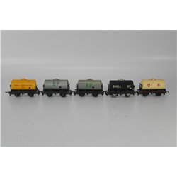 A Set of 5 Tri-ang TT Tank Wagons. TT Gauge USED