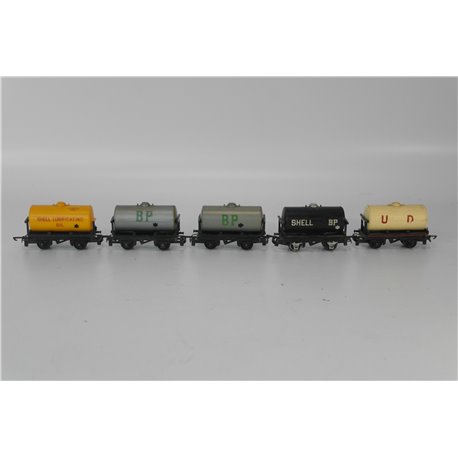 A Set of 5 Tri-ang TT Tank Wagons. TT Gauge USED