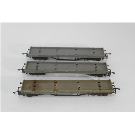 A Set of 3 Tri-ang TT Bogie Bolster Wagon . TT Gauge USED